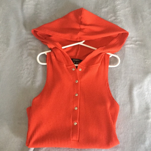 Hoodied body suit - Picture 2 of 3